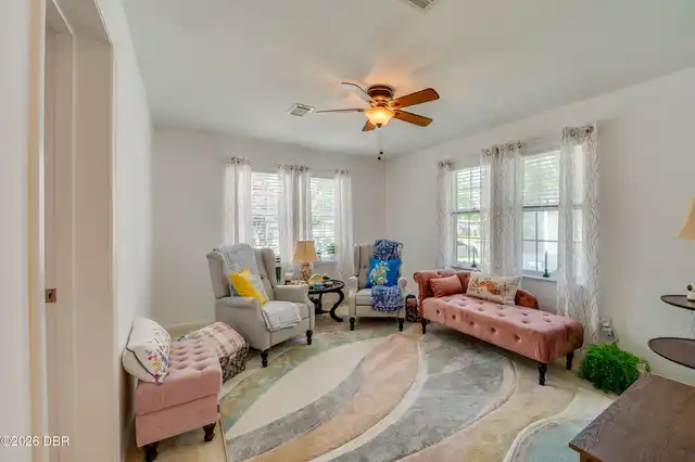 Listing Photo 12