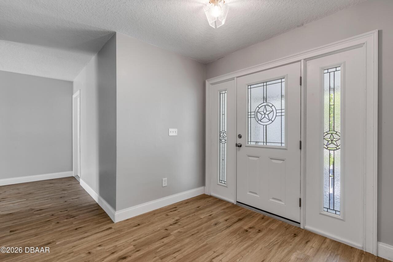 Listing Photo 8