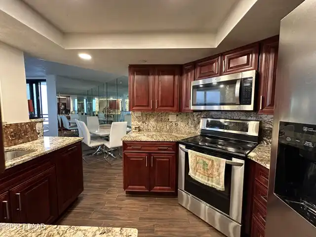 Listing Photo 16