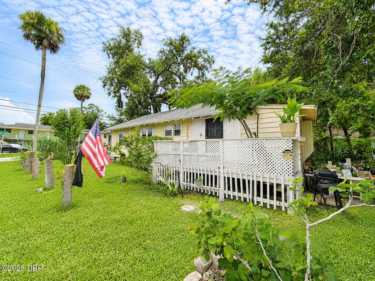 Listing Photo 11