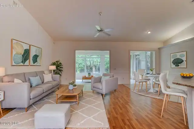 Listing Photo 11