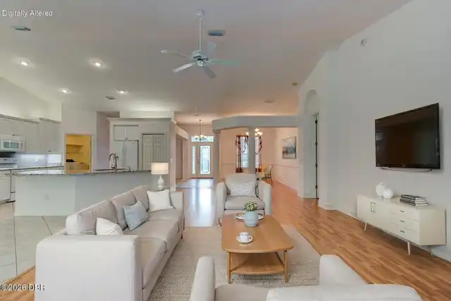 Listing Photo 17
