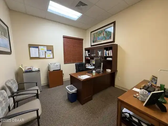 Listing Photo 9