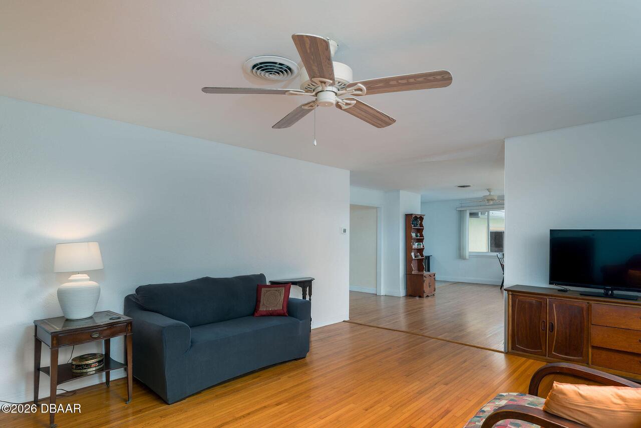 Listing Photo 23