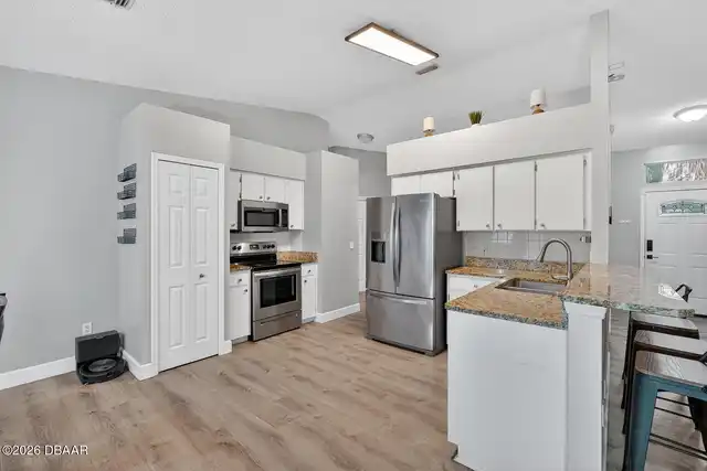 Listing Photo 15