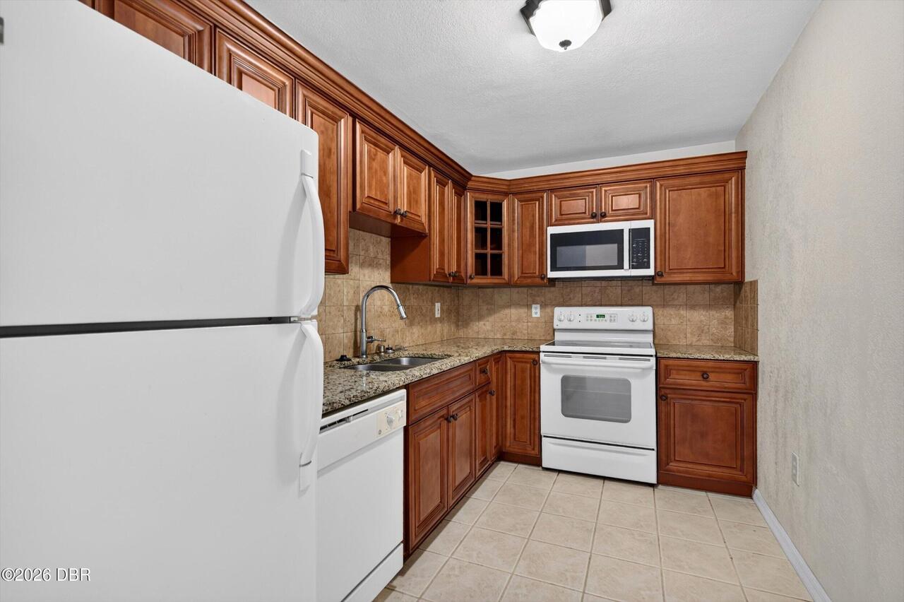 Listing Photo 14