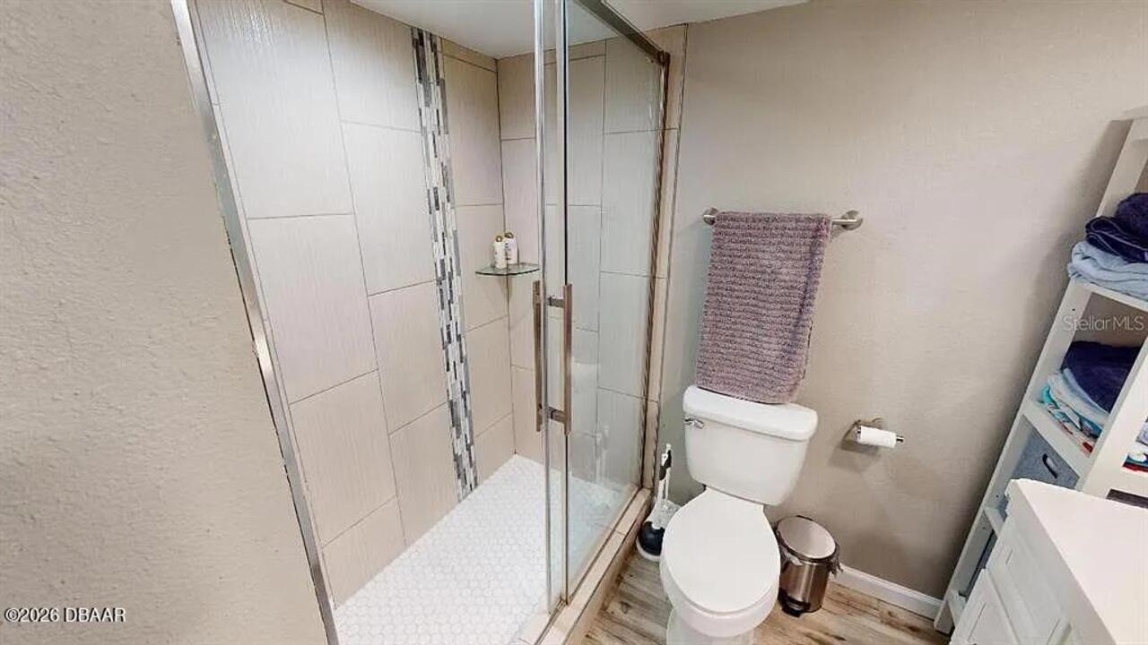 Listing Photo 10