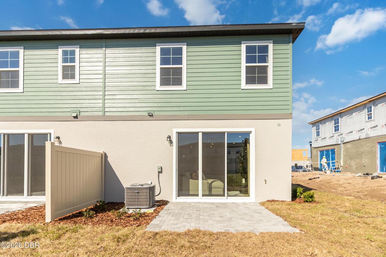 Listing Photo 10