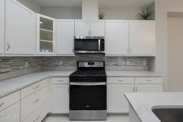 Listing Photo 17