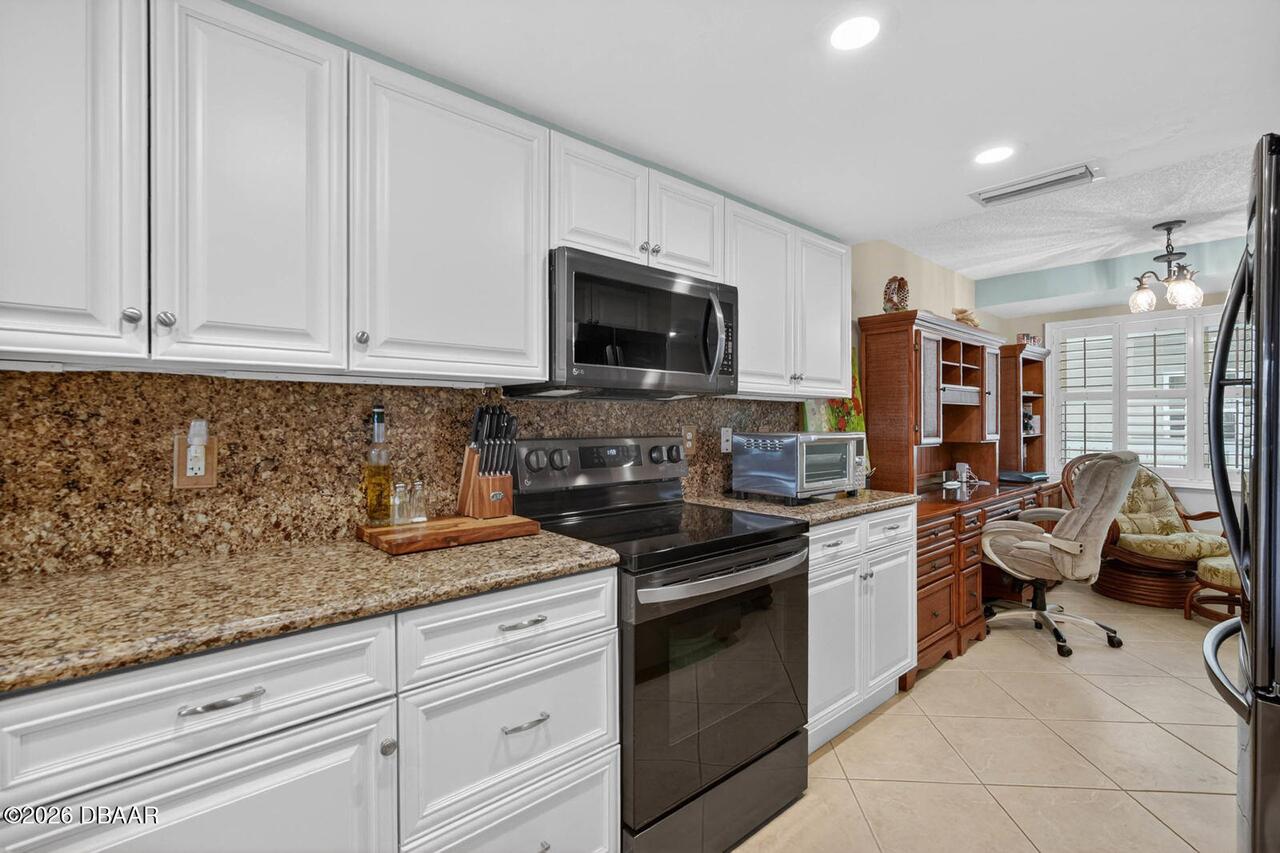 Listing Photo 11
