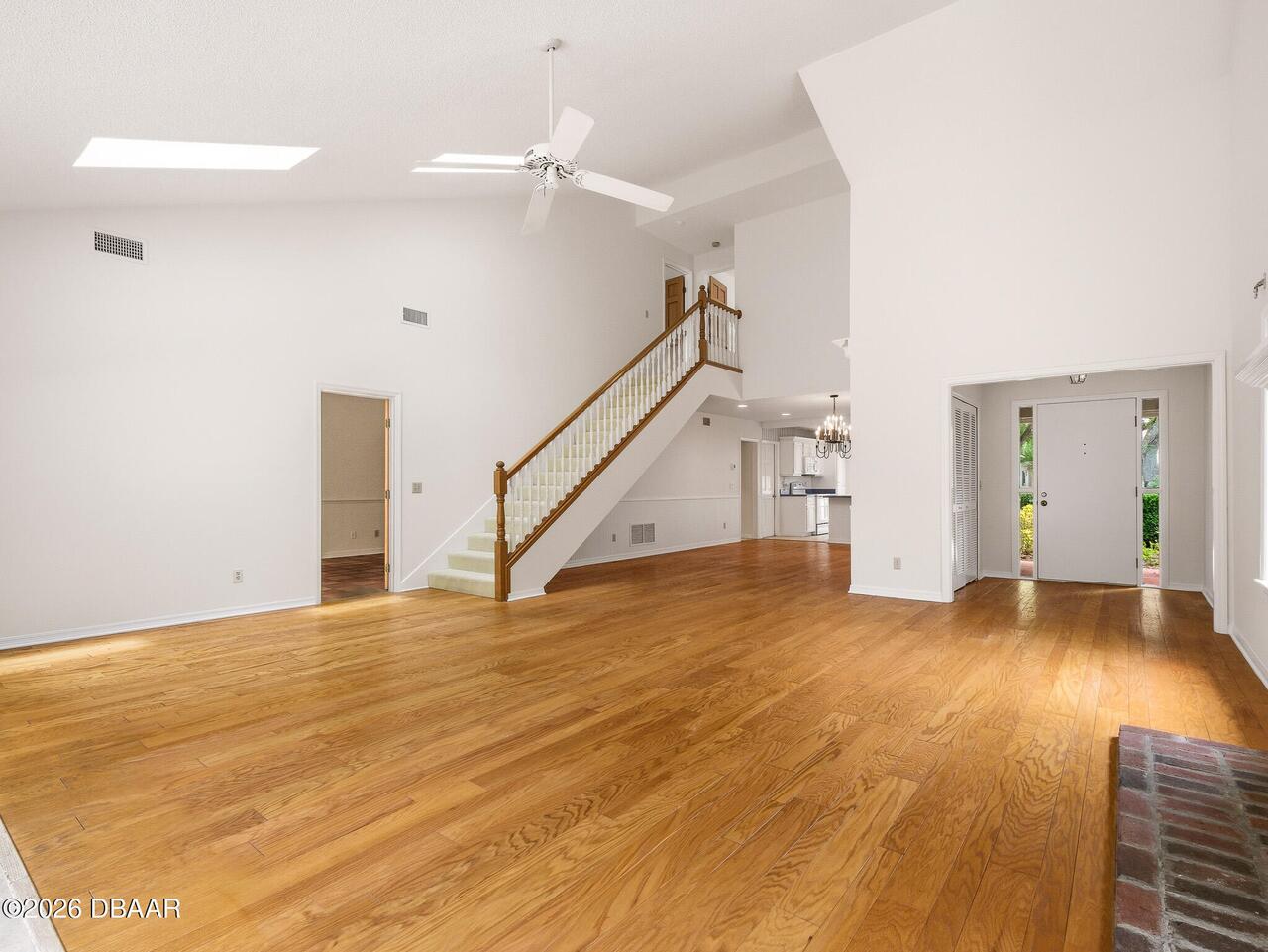 Listing Photo 10