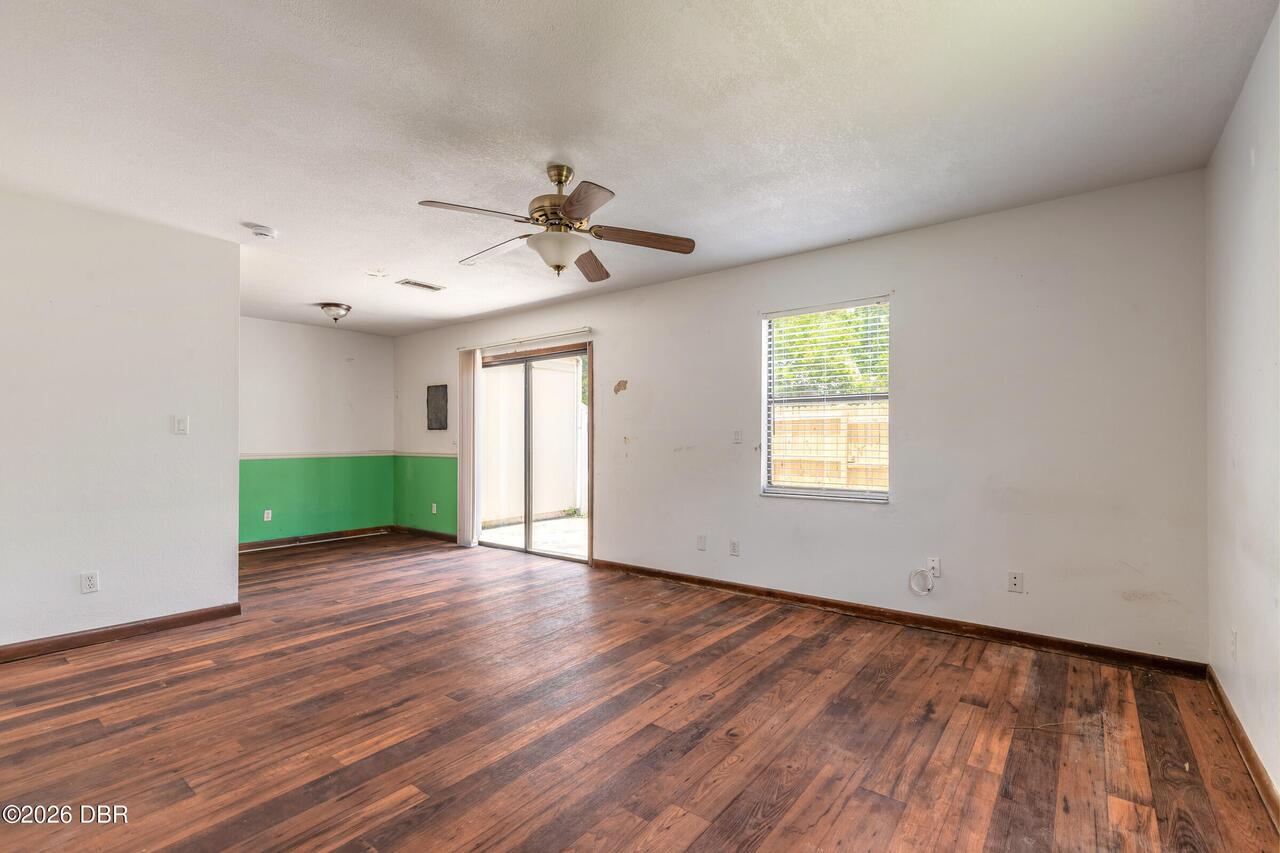 Listing Photo 9