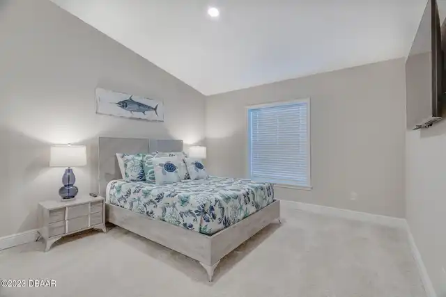 Listing Photo 14