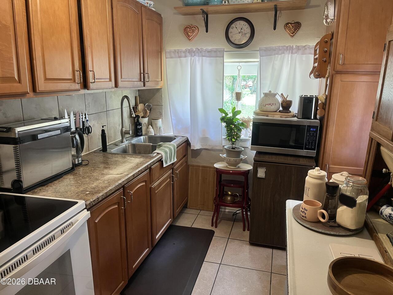 Listing Photo 10