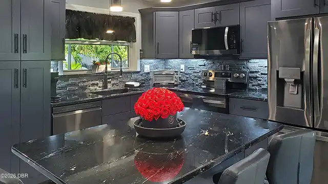 Listing Photo 19