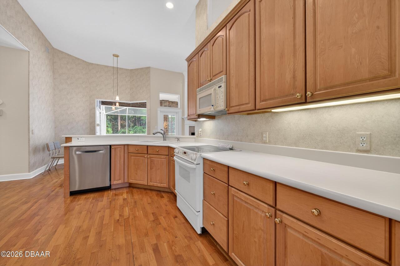 Listing Photo 16