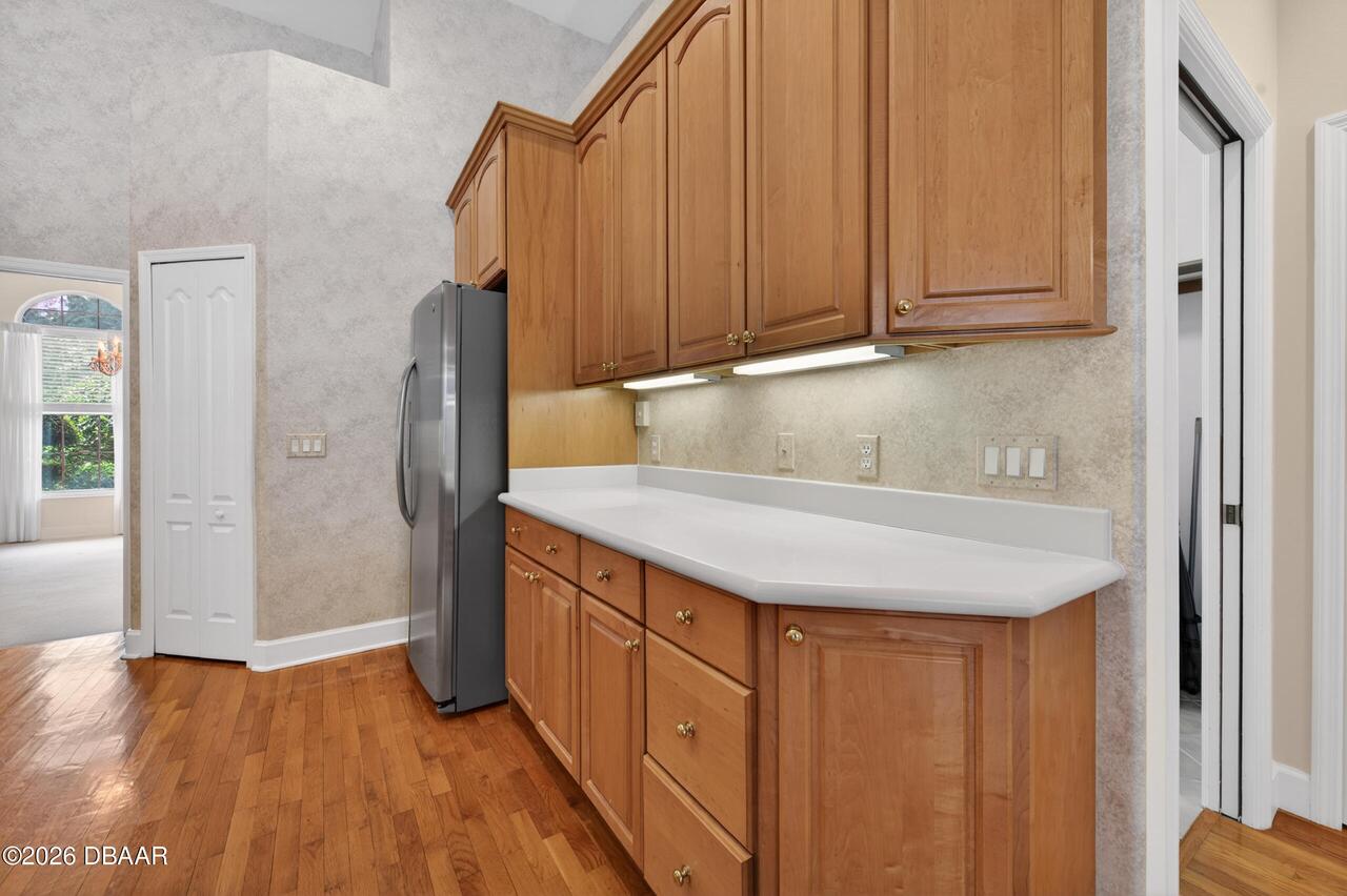 Listing Photo 17