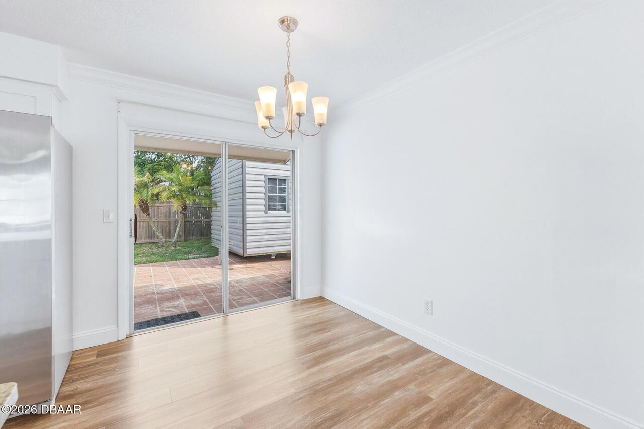 Listing Photo 11