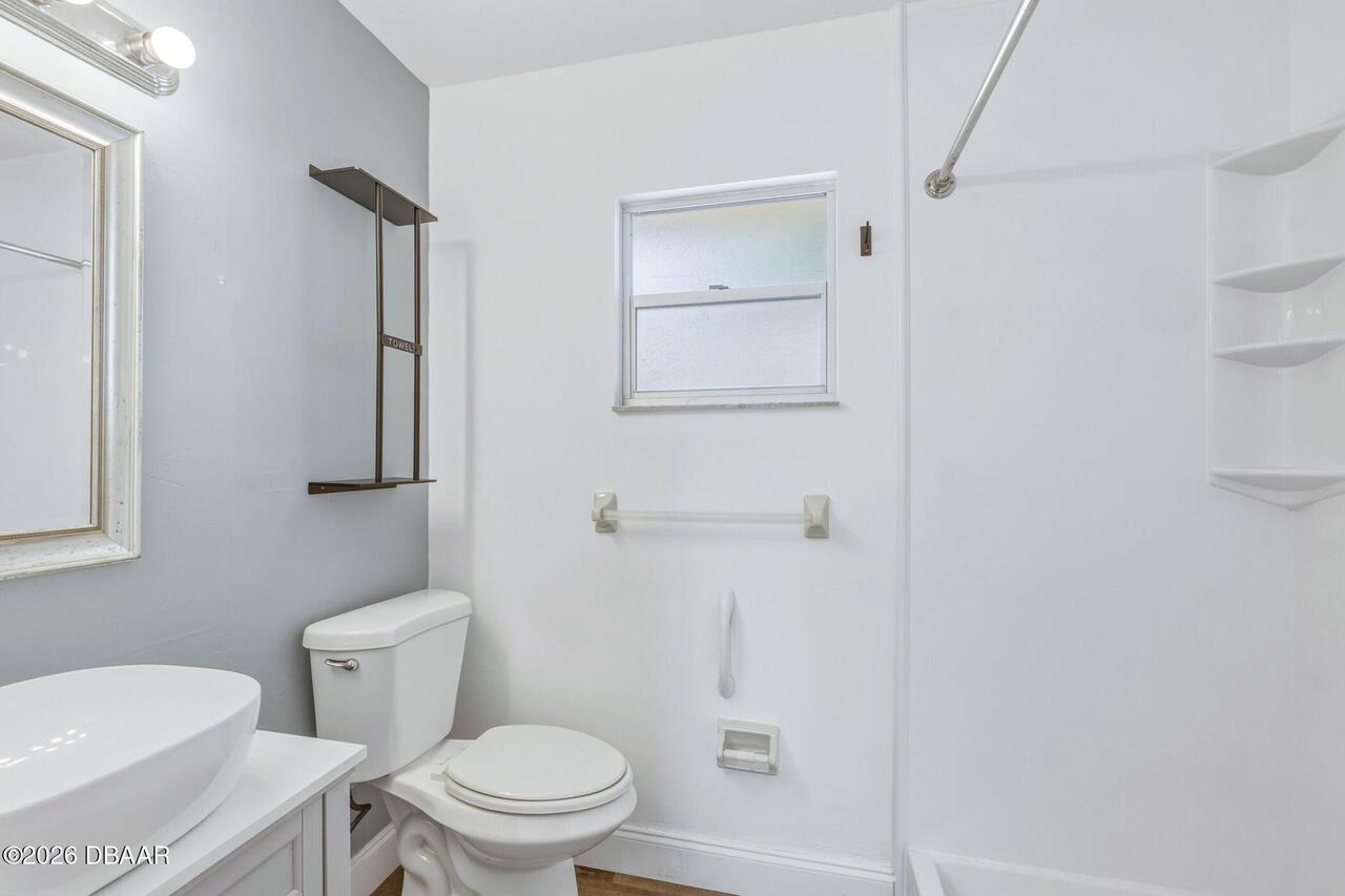 Listing Photo 16