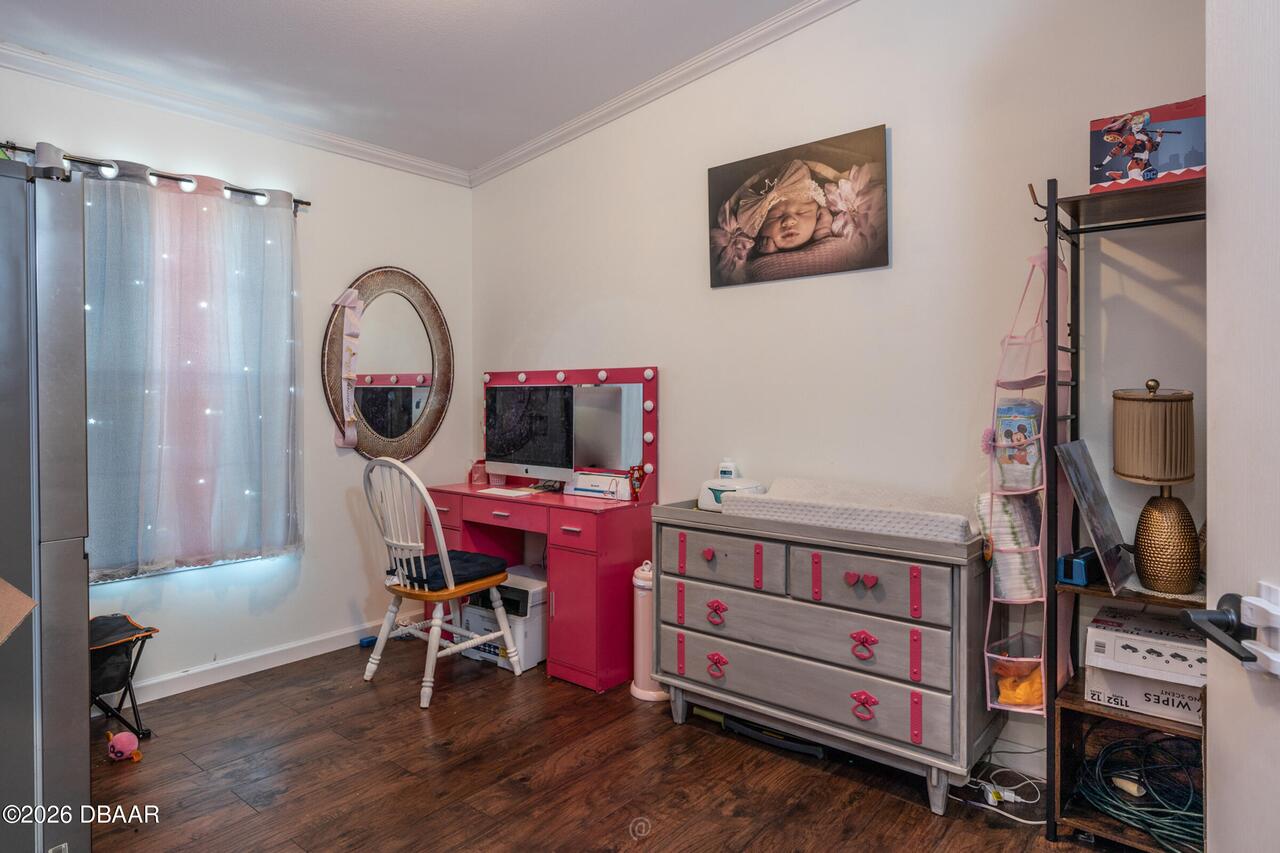 Listing Photo 16