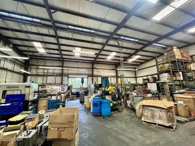 Listing Photo 9
