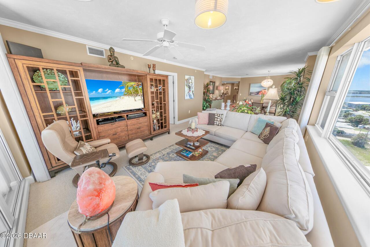 Listing Photo 9