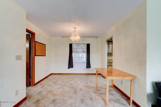 Listing Photo 14