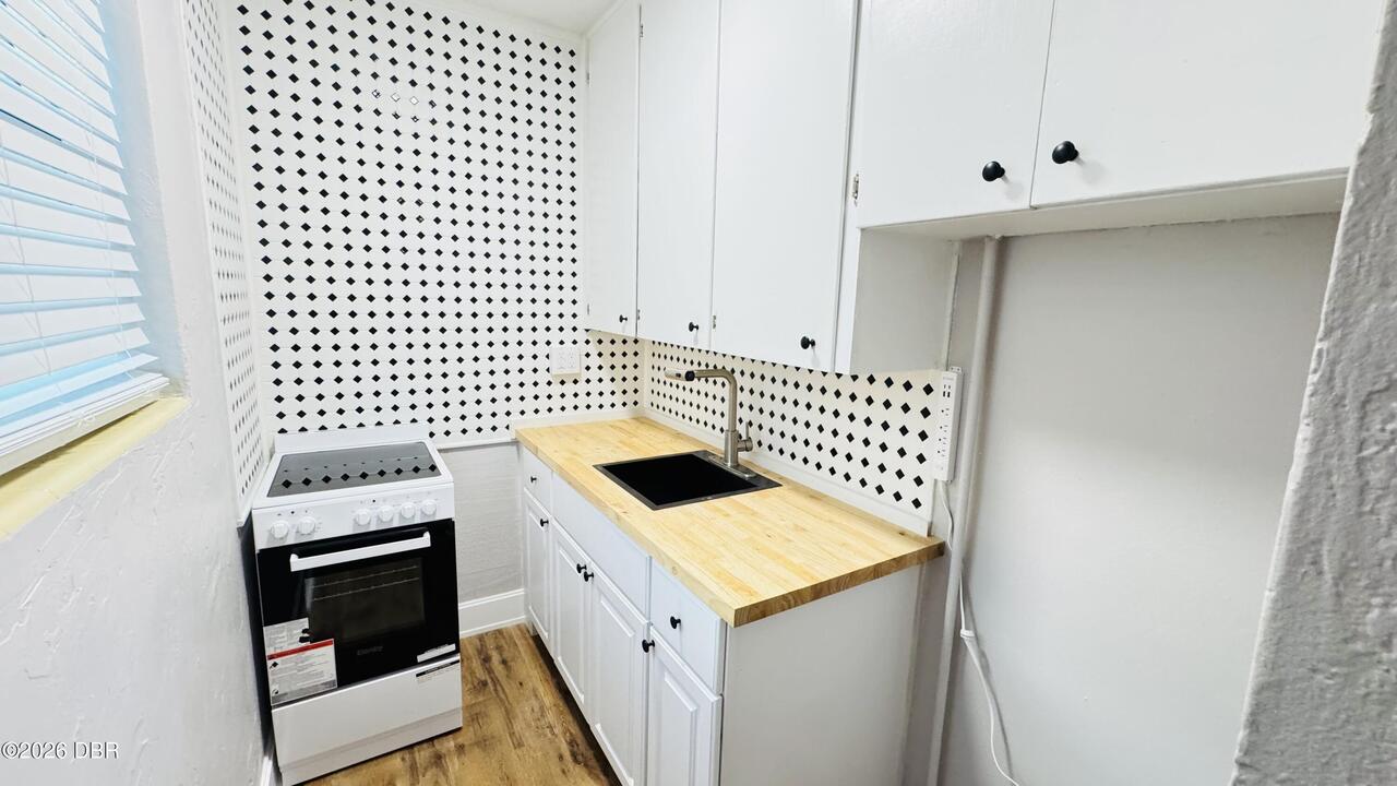 Listing Photo 9