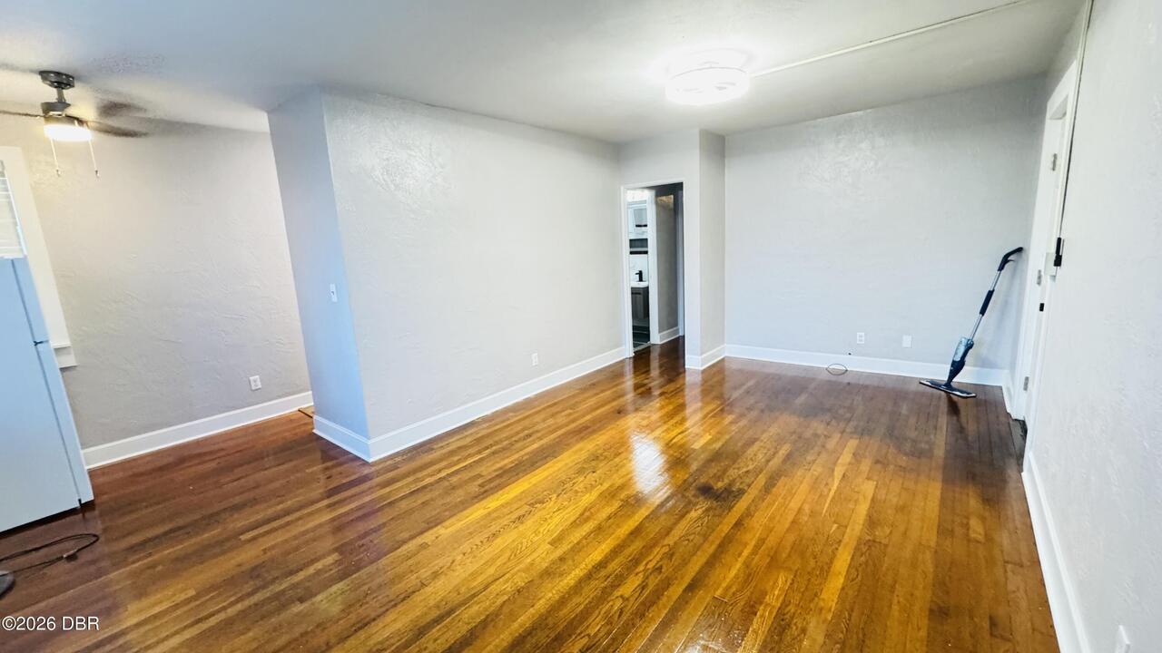 Listing Photo 14