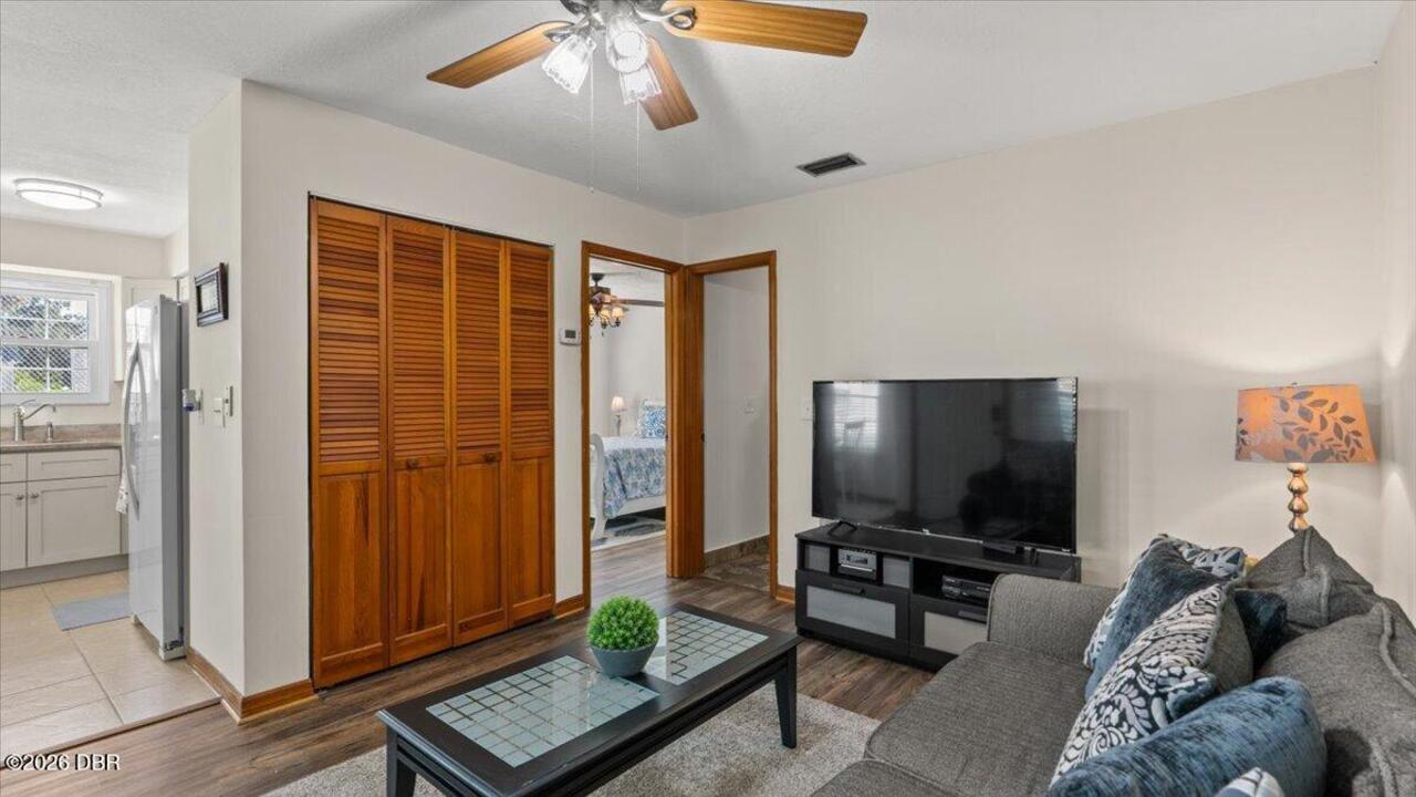 Listing Photo 7