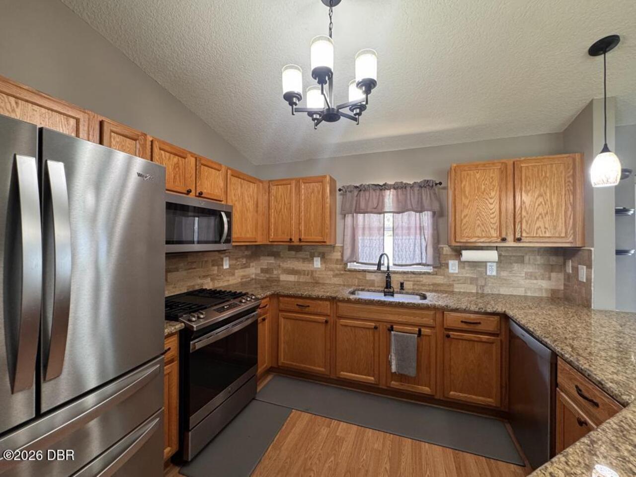 Listing Photo 7