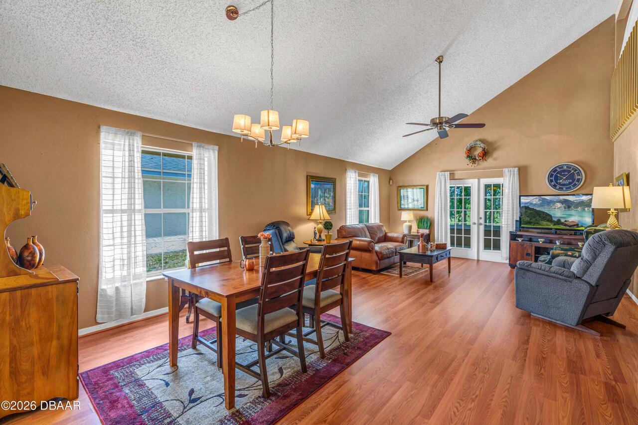 Listing Photo 10