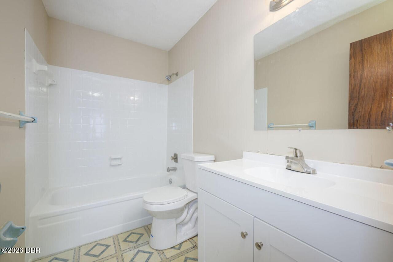 Listing Photo 16