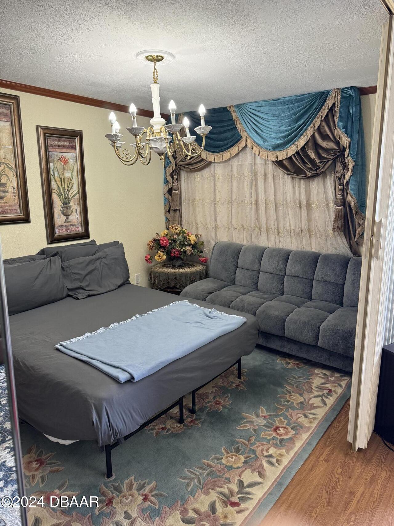 Listing Photo 15