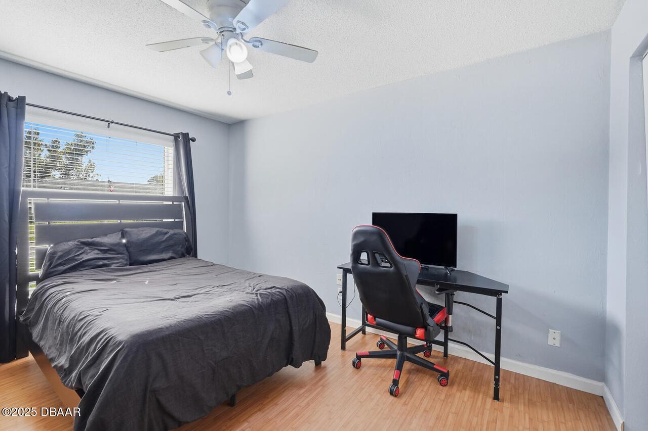Listing Photo 15