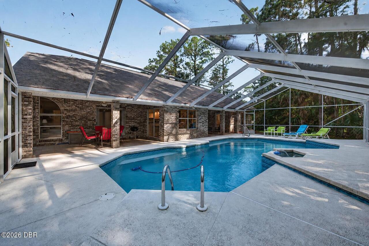 Listing Photo 11