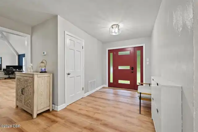 Listing Photo 9