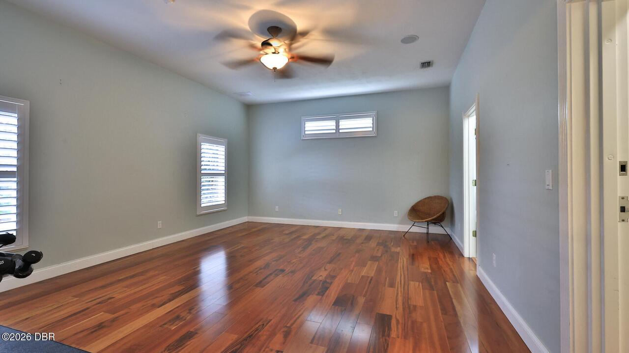 Listing Photo 32