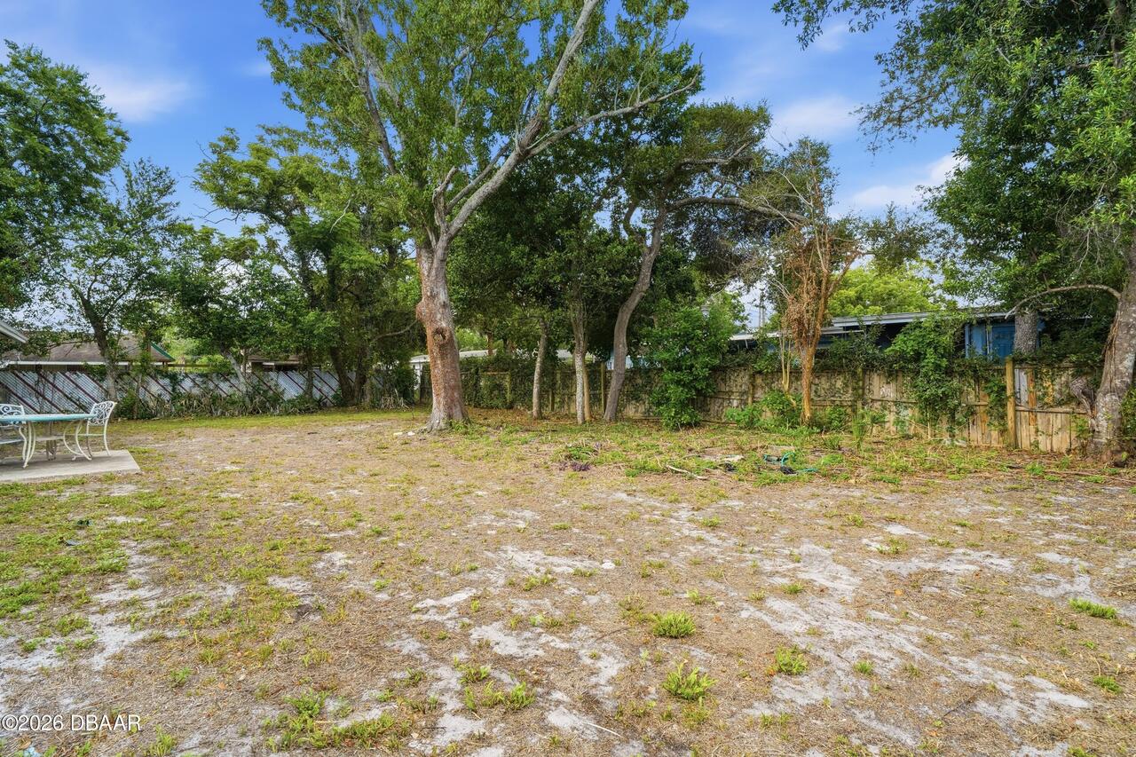 Listing Photo 9