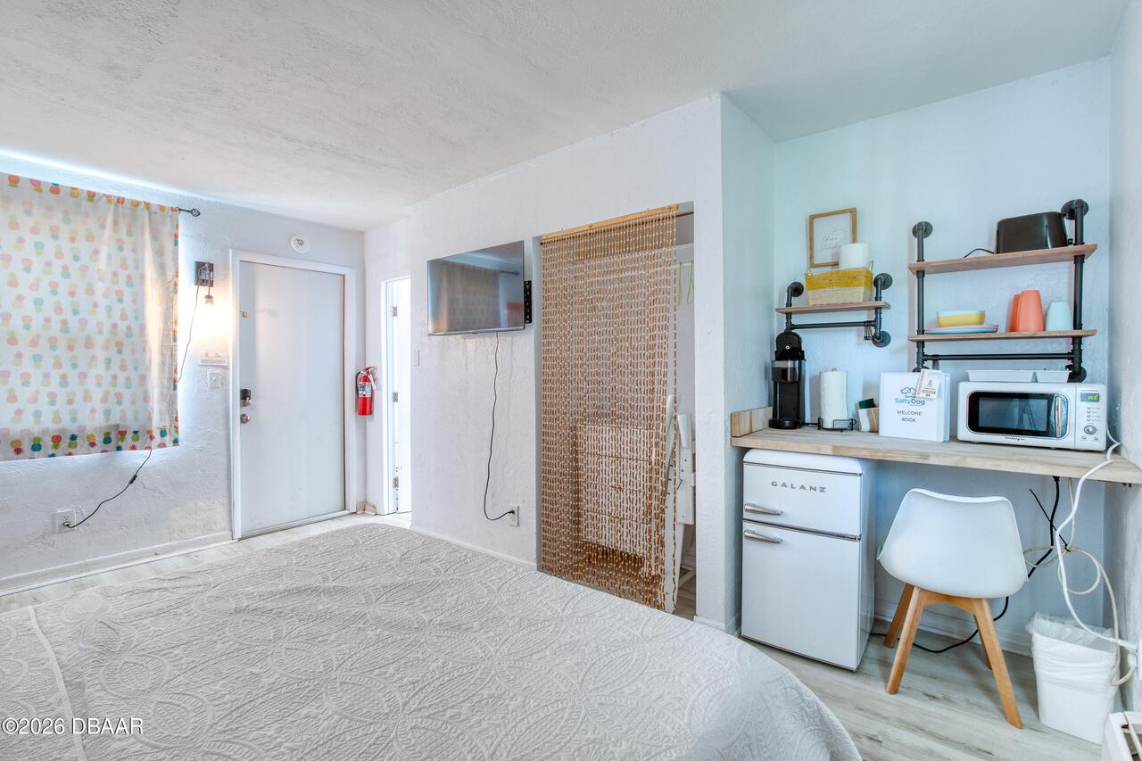 Listing Photo 15