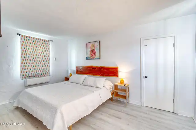 Listing Photo 17