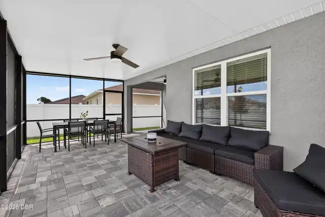 Listing Photo 11