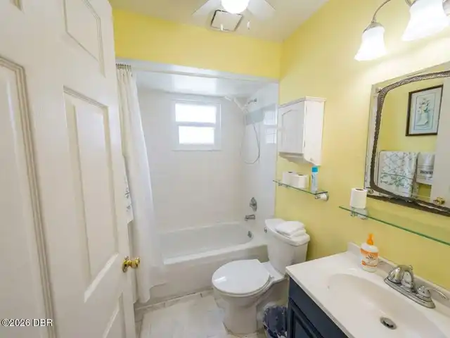 Listing Photo 12