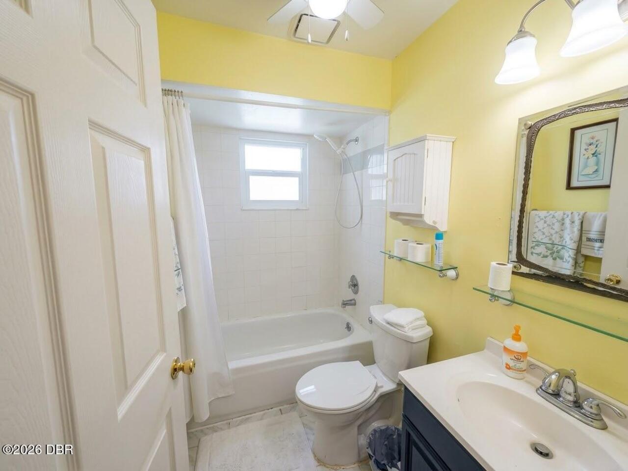 Listing Photo 12
