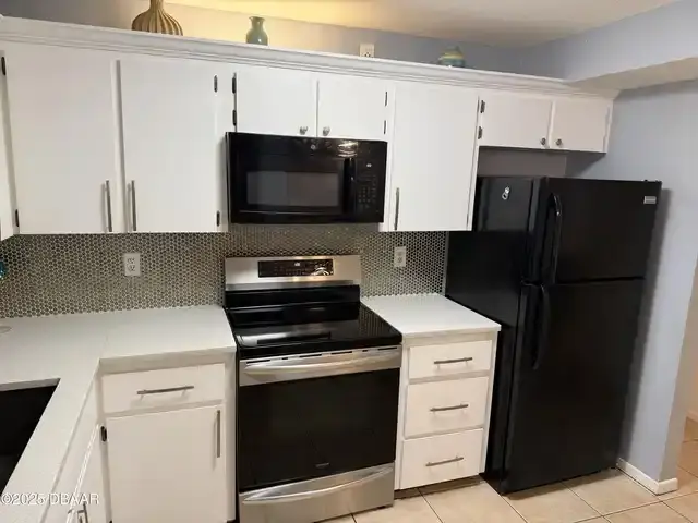 Listing Photo 8