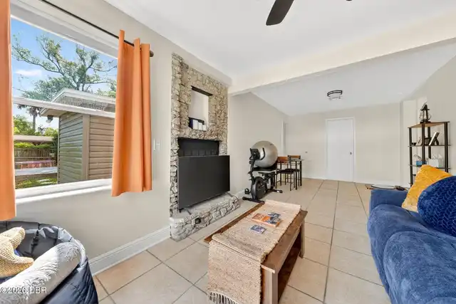 Listing Photo 33