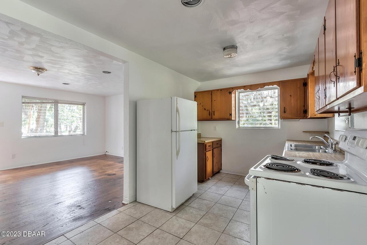 Listing Photo 11