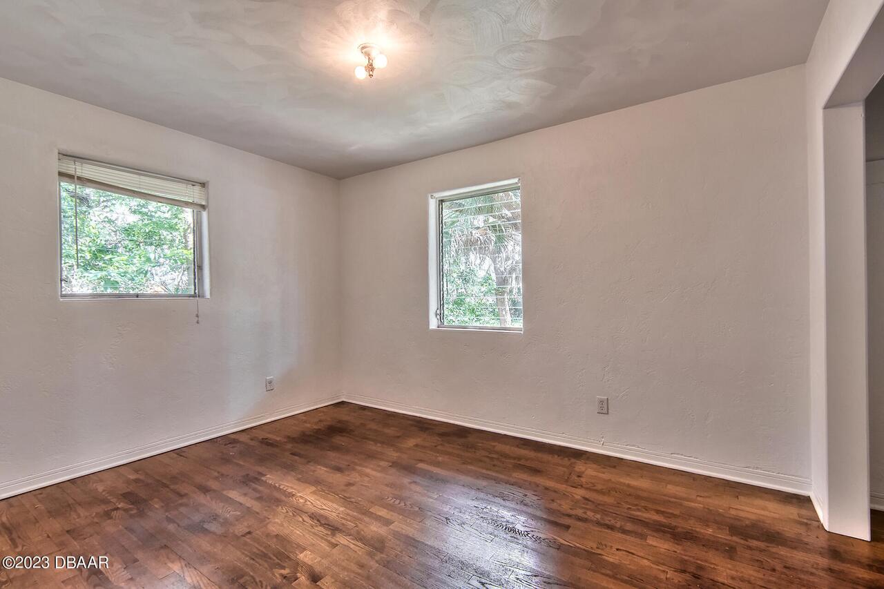 Listing Photo 17