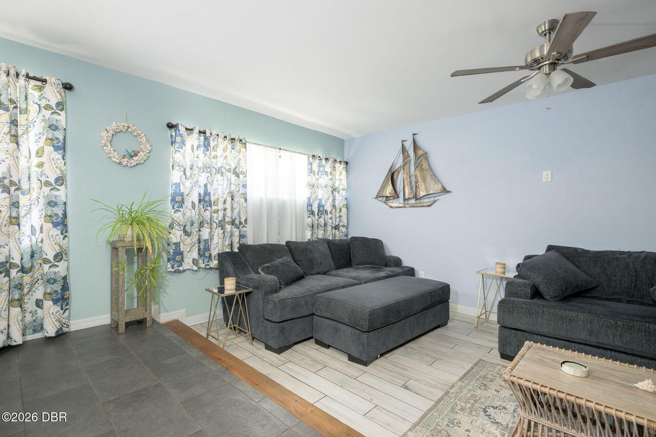 Listing Photo 12