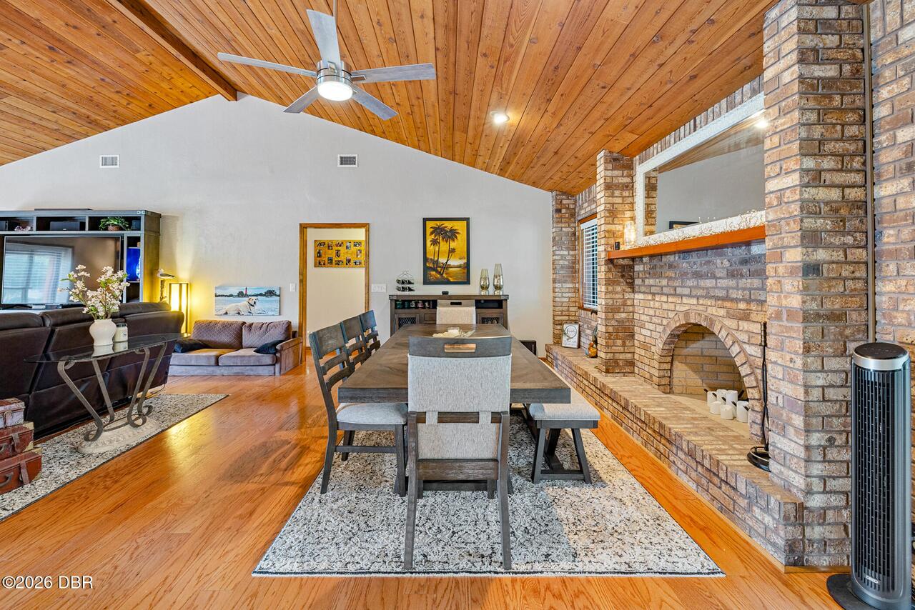 Listing Photo 9